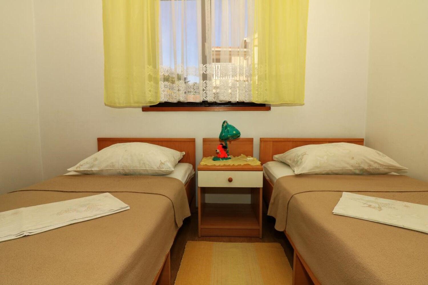 Apartments Slavica - Free Parking Jezera Ngoại thất bức ảnh