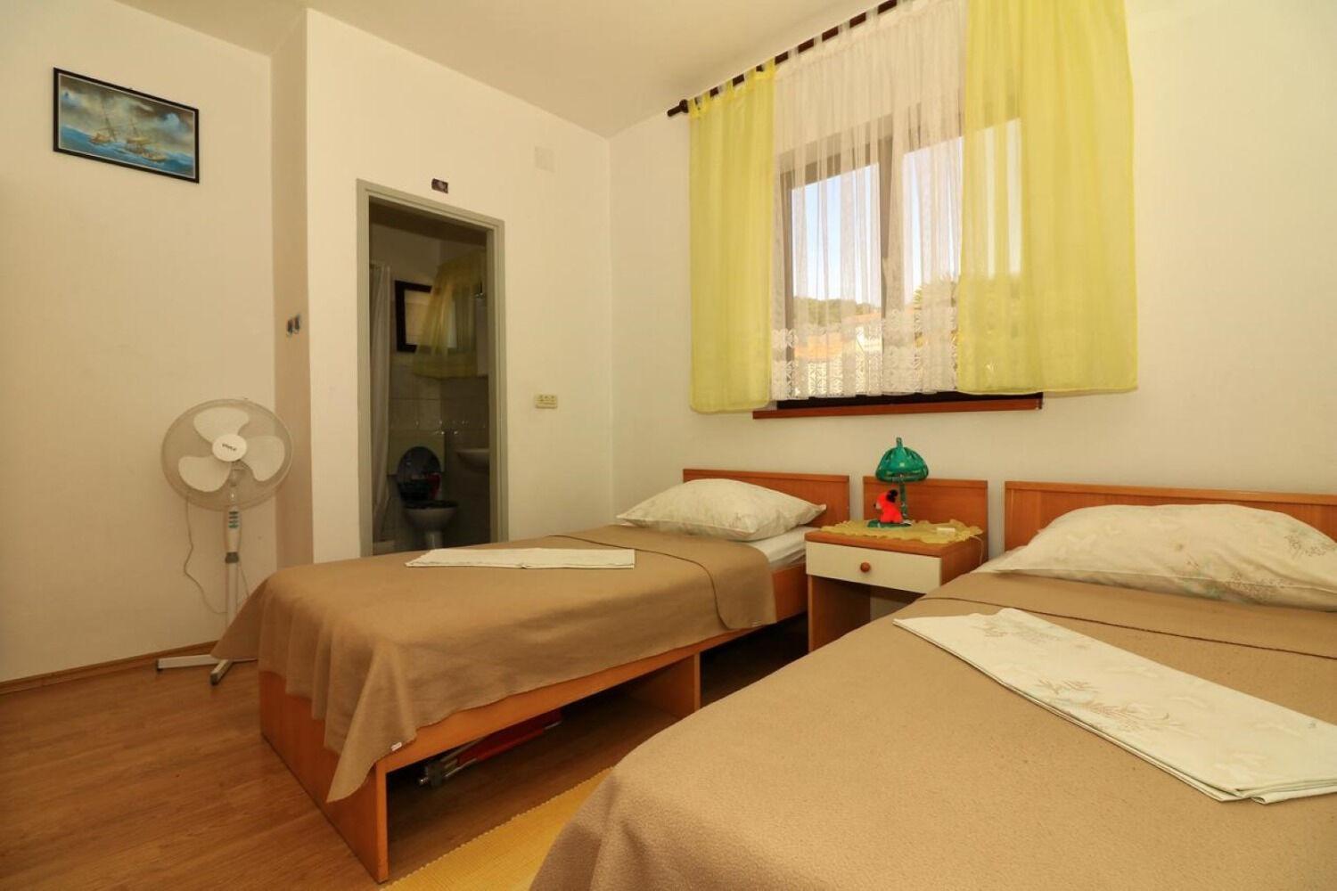 Apartments Slavica - Free Parking Jezera Ngoại thất bức ảnh